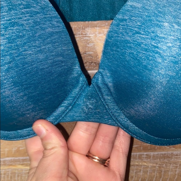 VS bra - Picture 2 of 3